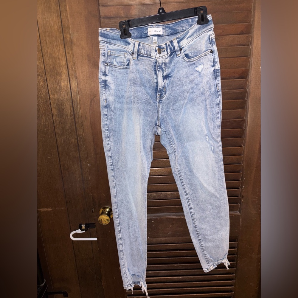 Light Blue Distressed Women's Jeans